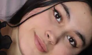 Abril-Jhons live VR cam preview