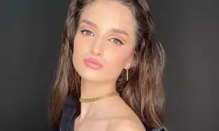 Kira_LoveS_ live VR cam preview