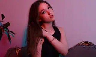 Amelia live VR cam preview