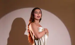 Luna_kiss_18 live VR cam preview