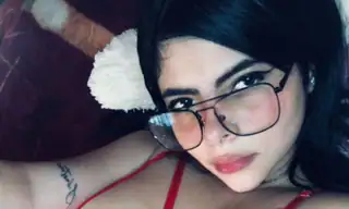 bella_lawrence live VR cam preview