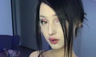 amia_cooper live VR cam preview