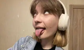 liza_peach live VR cam preview