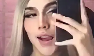 Fuxxy_Hot live VR cam preview