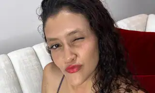ArielBlossom___ live VR cam preview