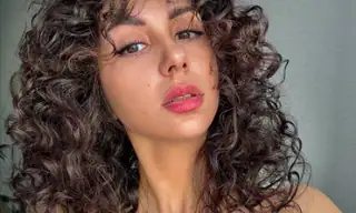curly_jade live VR cam preview