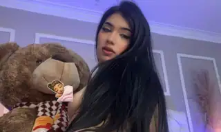 scarlet_hill live VR cam preview