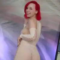 NaomiYoru live VR cam preview