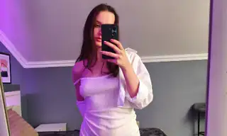 Lisa_Ellis live VR cam preview