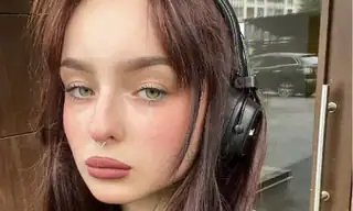 babyvivian_ live VR cam preview