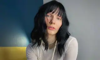 Lili_flowerr live VR cam preview