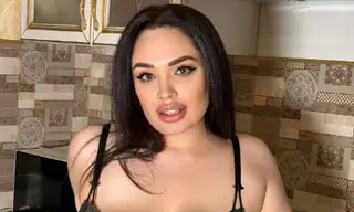 Elena_Moon live VR cam preview