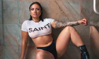 Lea_Foster live VR cam preview