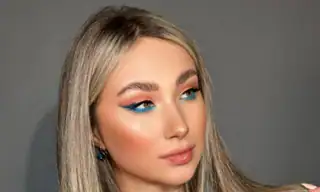 Julia_Logan live VR cam preview