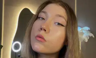 Veronica_Myers live VR cam preview