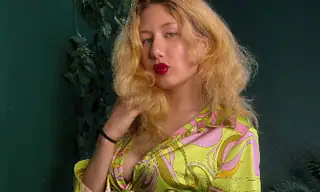 Adelina_Green live VR cam preview