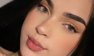 Emily_Flame live VR cam preview