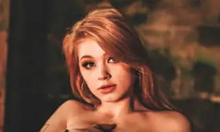 Mia_Cutie_ live VR cam preview