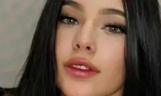 lily_blair_ live VR cam preview