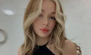 Lily_Yin live VR cam preview
