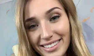 MonicaRadcliffe live VR cam preview