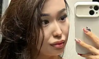 velvet_sun live VR cam preview