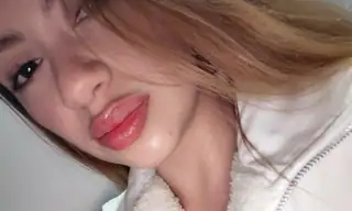 Naomi__24 live VR cam preview