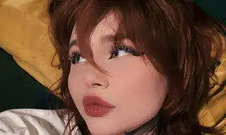 Allurelle live VR cam preview