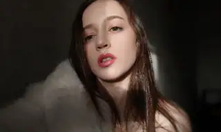 CumelyClovers live VR cam preview