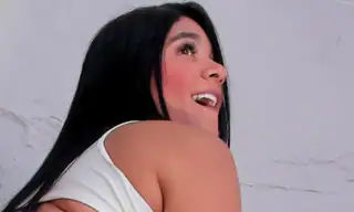AshleyBlomson live VR cam preview
