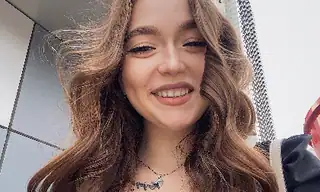TinaFlowerr live VR cam preview
