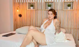 serena_fox_ live VR cam preview