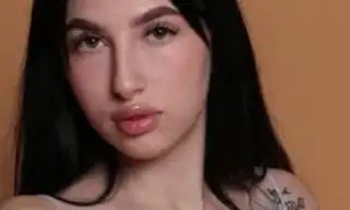 Catalina_K live VR cam preview