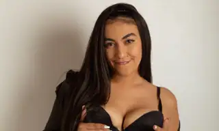 SarayRogers live VR cam preview