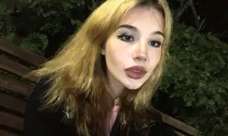 Krispy_Starr live VR cam preview