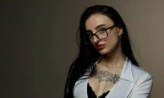 EmilyMoon live VR cam preview