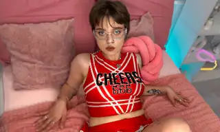 Miley_Spankalot live VR cam preview