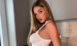 NicoleSarahX live VR cam preview