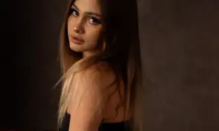 Karina_Broks live VR cam preview
