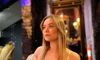 foxgirl_hot live VR cam preview