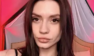 Elsy_Moss live VR cam preview
