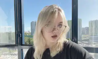 Mira_Bell live VR cam preview