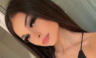 AngelinaCapri live VR cam preview