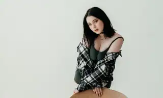 LucyHall live VR cam preview