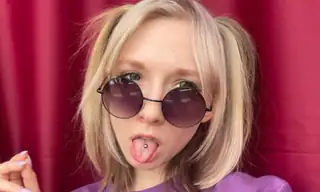 Zoe_Morris live VR cam preview