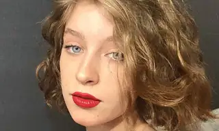 MaryLewis live VR cam preview
