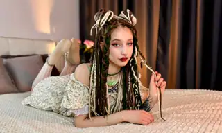 Olivia_Fairyvibes live VR cam preview