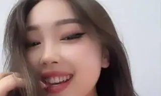 Uni_umi_umiko live VR cam preview