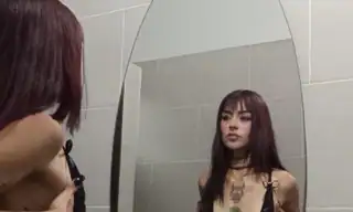 mary_willer live VR cam preview