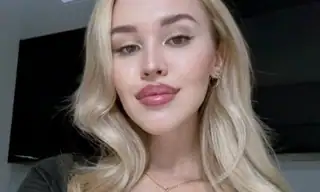 dollyemy live VR cam preview
